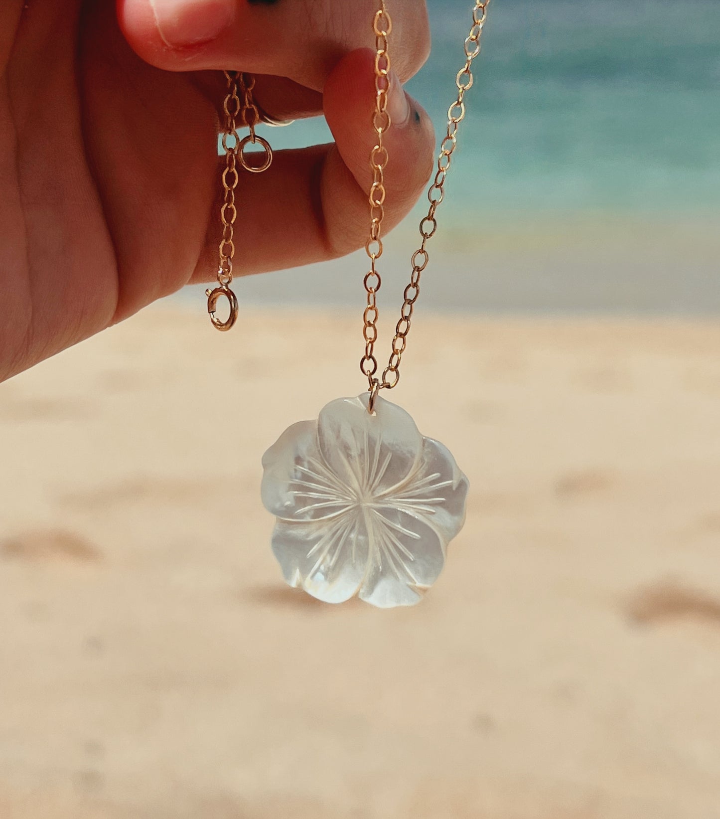 Mother of Pearl Hibiscus Necklace