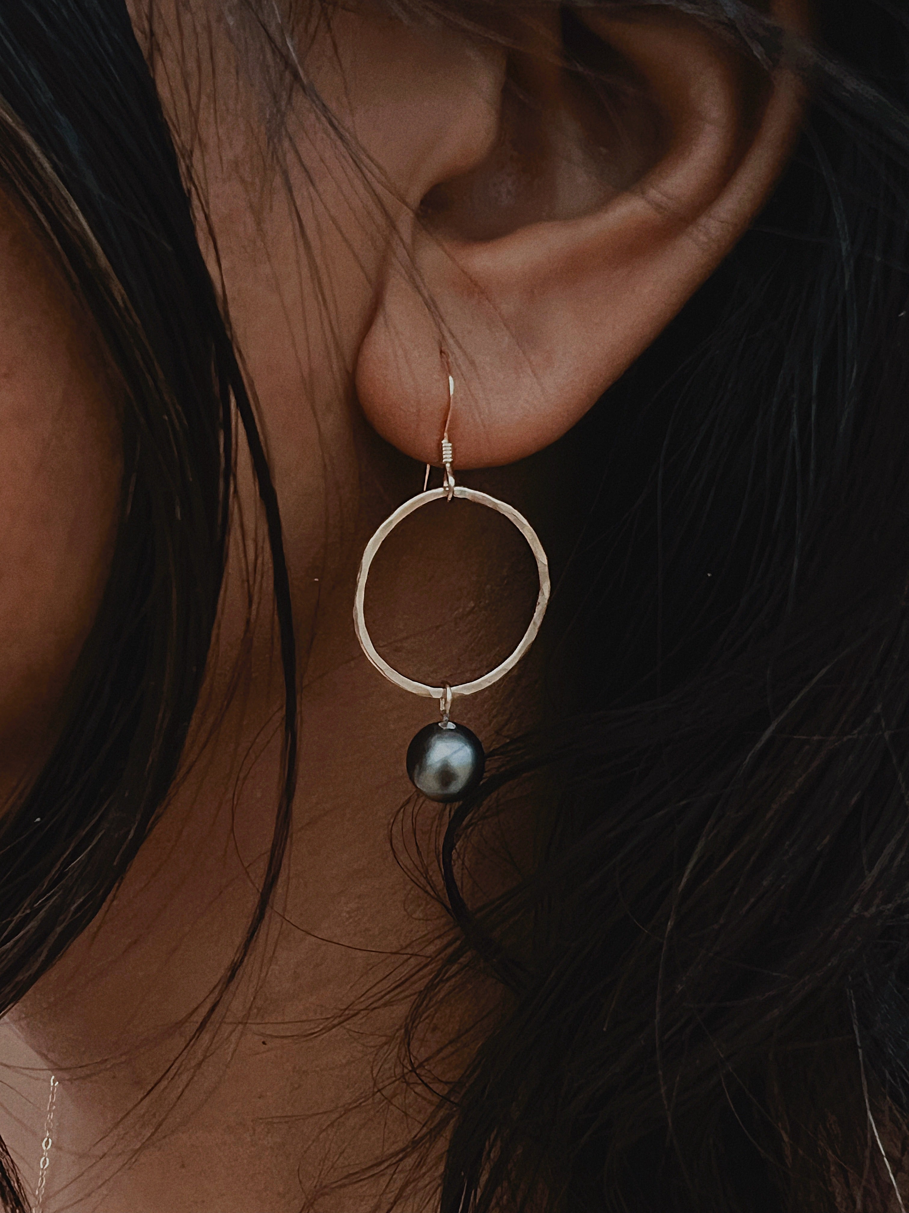 Tutu Mini Hammered Hoops